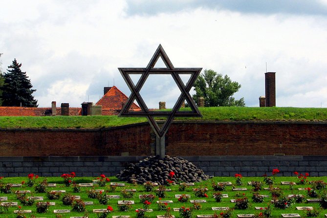From Prague: Terezin Concentration Camp & Memorial Tour - Why This Prague to Terezín Tour Works