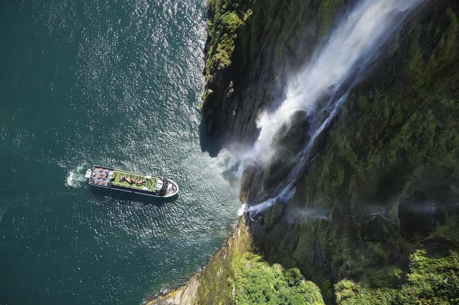From Queenstown: Milford Sound Cruise and Coach Day Trip - What to Eat and Drink: Bring Your Own or Use the On-Board Bar