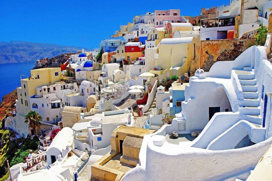 From Rethymno: Full-Day Trip to Santorini by Boat - Food and money: what’s included and what to budget