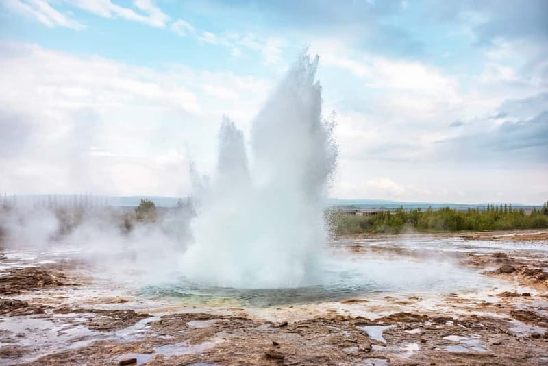 From Reykjavik: Small Group Golden Circle Day Trip - Golden Circle in One Day: What This Small-Group Plan Gets Right