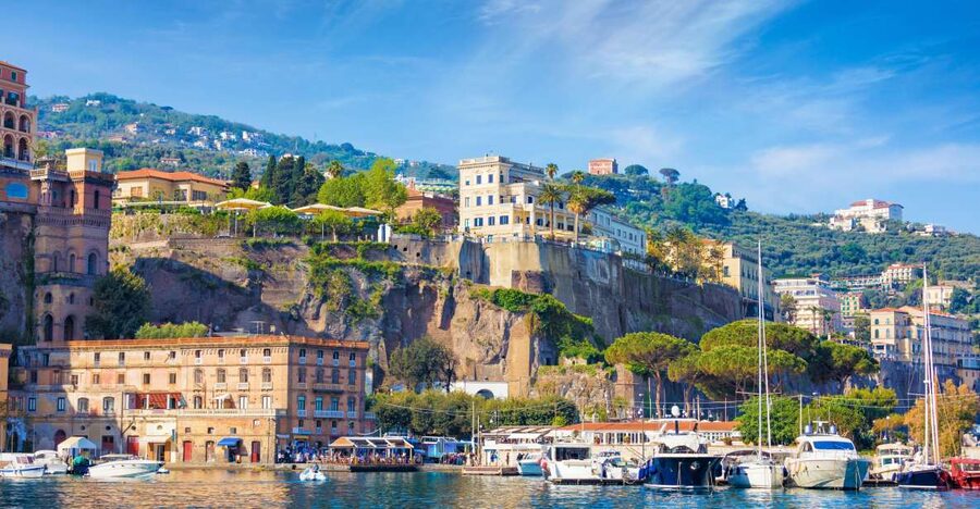 From Rome: Pompeii, Amalfi Coast, and Sorrento Day Trip - The Amalfi Coast drive: postcard views, but manage expectations