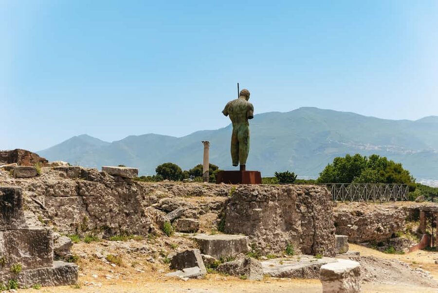 From Rome: Pompeii Day Trip with Optional Vesuvius and Lunch - Skip-the-line Pompeii: what it means for your day