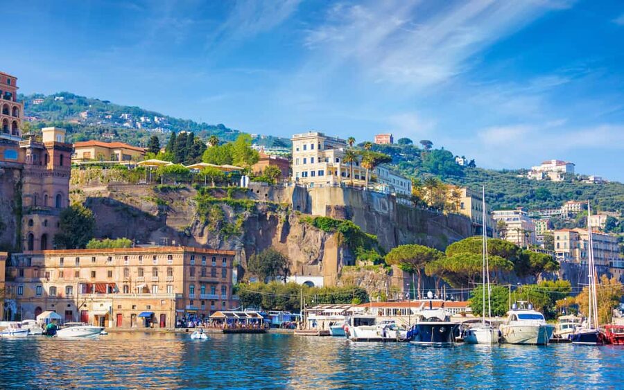 From Rome: Positano, Amalfi Coast and Sorrento Day Trip - The ride: air-conditioned coach, Wi‑Fi, and timed breaks
