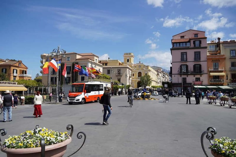 From Rome: Sorrento & Pompeii Day Trip with Guide or Ticket - The limoncello tasting: why this stop works