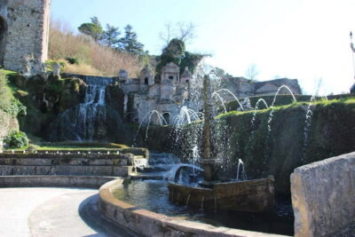 From Rome: Villa D'Este & Villa Adriana Day Trip with Lunch - Getting started at Castro Pretorio (and making life easy)
