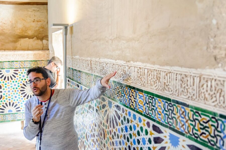 From Seville: Granada Day Trip Alhambra and Albaycin - If your option includes Alhambra surroundings (no Alhambra tickets)
