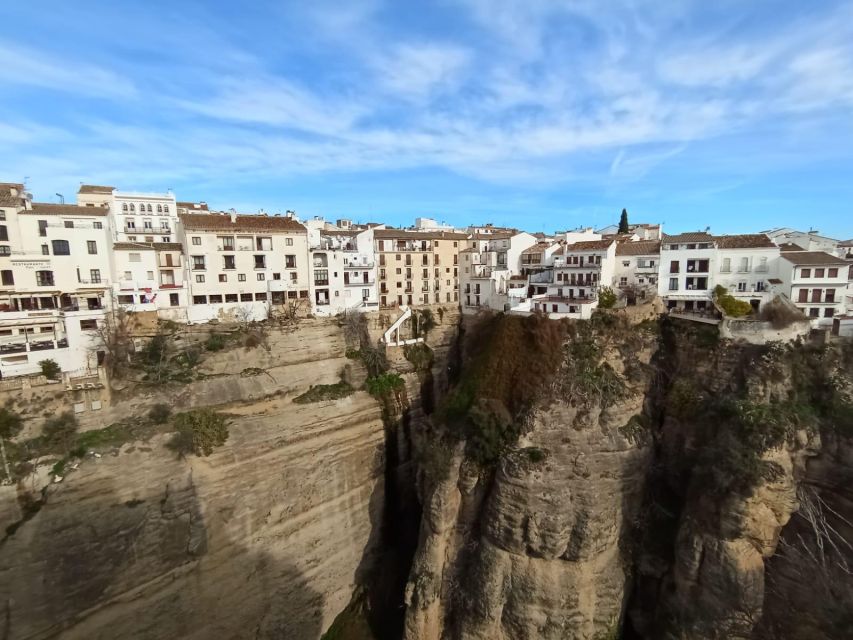 From Seville: Ronda+Setenil de las Bodegas Day Trip - WhatsApp Virtual Assistance and the Headphones Tip That Saves Time