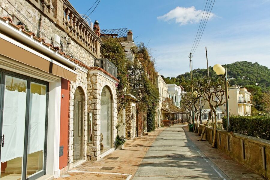 From Sorrento: Full-Day Trip to Capri and Blue Grotto - Meeting at the port: Bar Ruccio and a smooth start