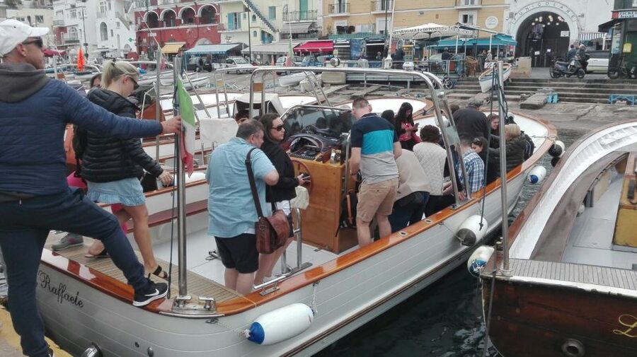 From Sorrento: Full-Day Trip to Capri and Blue Grotto - Lunch and free time: how to use your 8 hours wisely