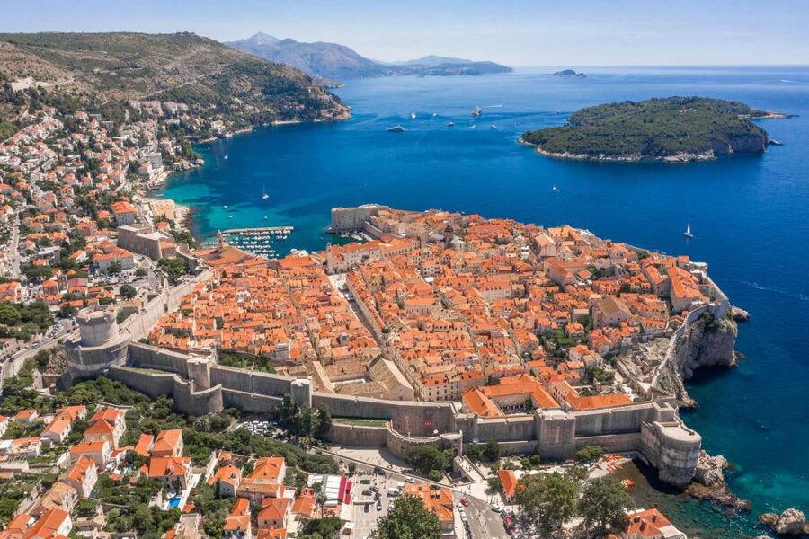 From Split: Dubrovnik Guided Day Trip - First Taste of Dubrovnik: Photo Stops and a Guided Walk in the Old Center