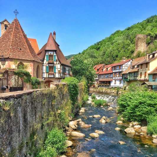 From Strasbourg: Medieval Villages & Wine Tasting Day Trip - Getting Oriented in Strasbourg and Settling Into the Coach