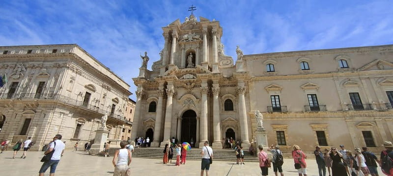 From Taormina: Syracuse and Noto Guided Day Trip by Bus - Who this day trip is best for