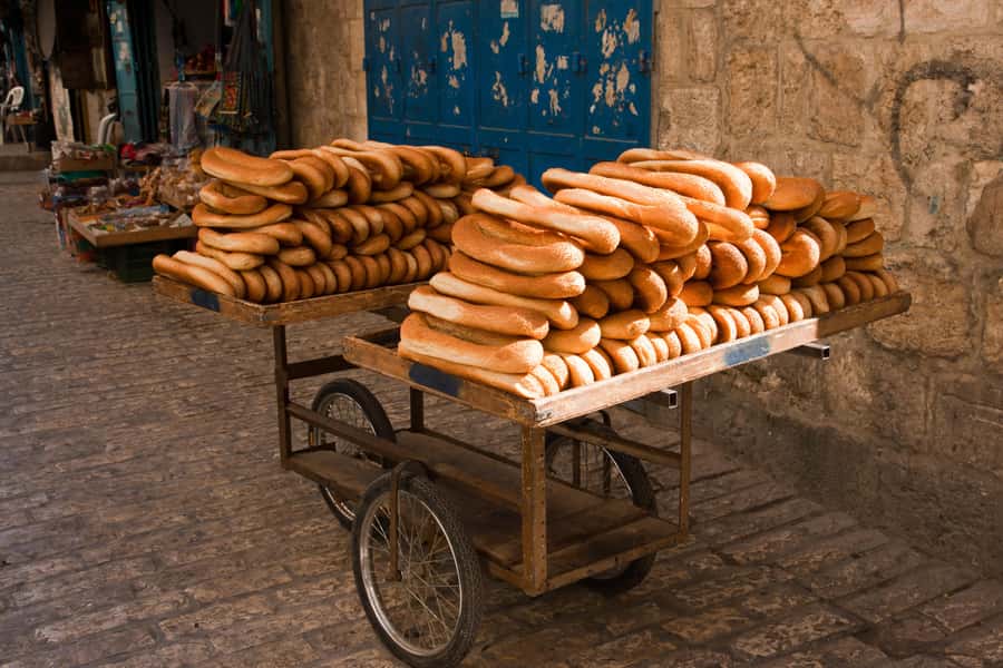 From Tel Aviv: Jerusalem Day Trip with Transfer - Via Dolorosa to the Church of the Holy Sepulchre: where time feels different