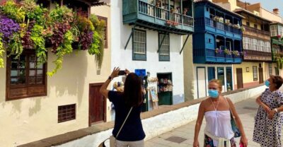 From Tenerife: Day Trip to La Palma Volcanic Landscapes - Santa Cruz de La Palma by Bus: Old Town Meets Volcanic Storytelling