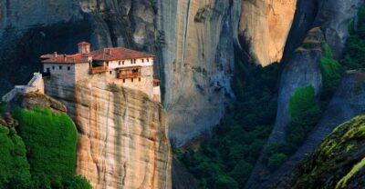 From Thessaloniki: Full Day Trip to Meteora - Timing That Lets You See Two Monasteries Without Feeling Like a Whirlwind