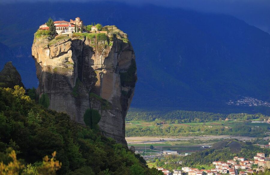 From Thessaloniki: Private Day Trip to Meteora with Transfer - Why Meteora is worth the 10-hour day from Thessaloniki