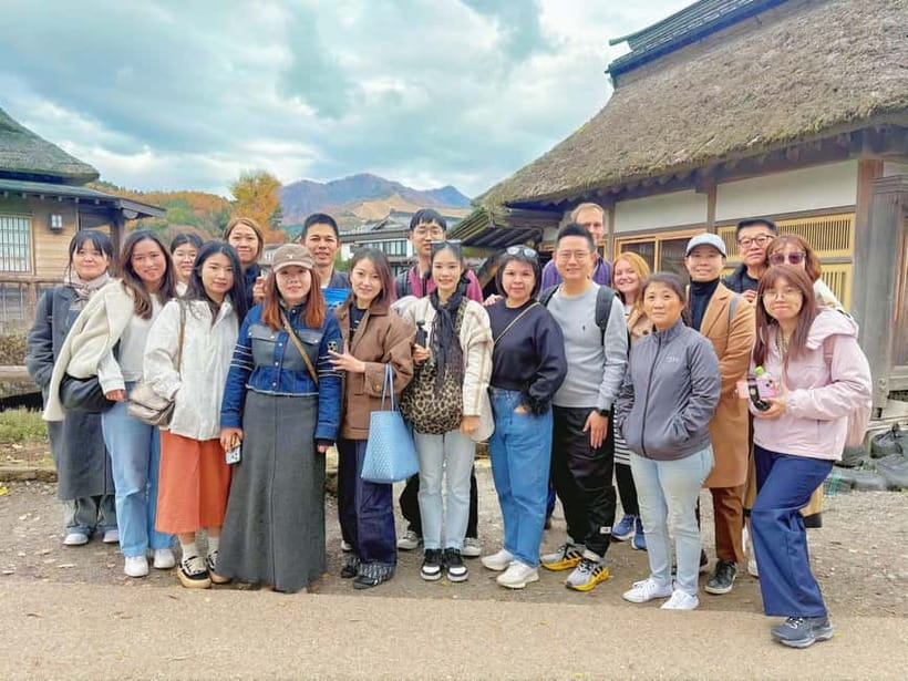 From Tokyo: Mt Fuji, Arakurayama and Kawaguchi Lake Day Trip - Arakurayama Sengen Park and Chureito Pagoda: The Classic Fuji Postcard Shot