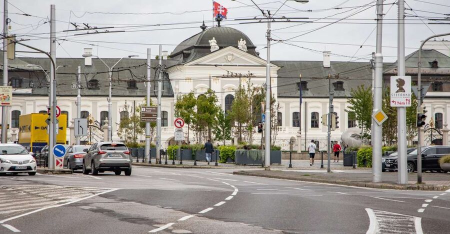 From Vienna: Bratislava Day Trip - Why Bratislava feels like the smart choice for a Vienna day trip
