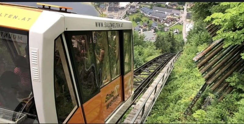 From Vienna: One Day Hallstatt Guided Day Trip - Getting there: the 12-hour Vienna coach rhythm