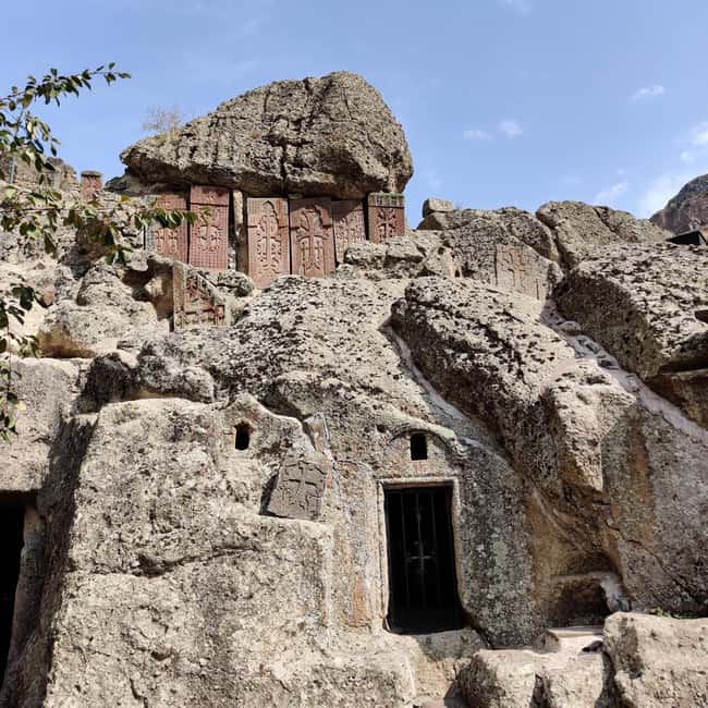 From Yerevan: 6 Most Instagramable Armenian Sights Day Trip - Azat Reservoir: a short reset for photos before the return