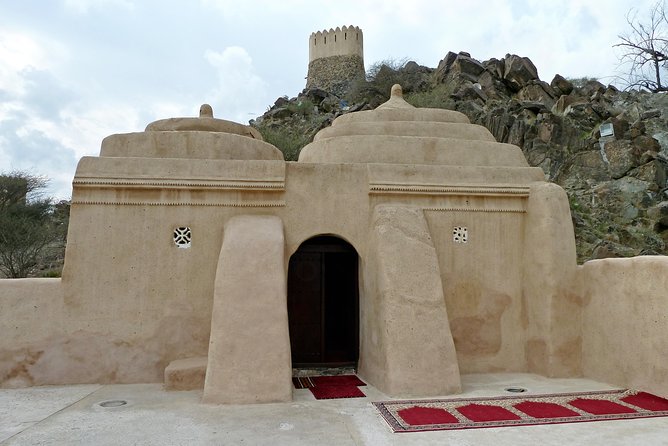 Fujairah Private day trip from Dubai with Lunch - The drive east: Al Dhaid, Masafi, and that Friday Market moment