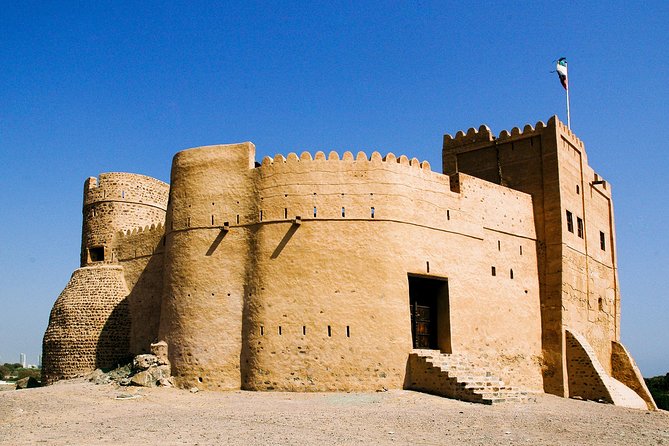 Fujairah Private day trip from Dubai with Lunch - Lunch at a beach resort—and the swim time that actually matters