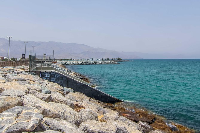 Fujairah Private day trip from Dubai with Lunch - Al Badiyah mosque: one of the oldest in the Emirates