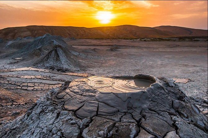 Full Day Trip in Baku (Gobustan & Absheron) - Ateshgah Fire Temple: Natural Gas Flames, Built by People