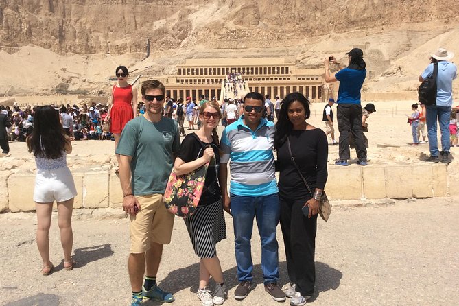 Full Day Trip to Luxor from Hurghada Small Group with Lunch - Colossi of Memnon: a short stop that still lands