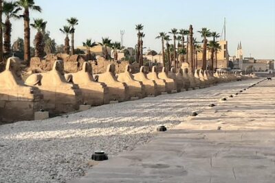 Full Day Trip to Luxor from Hurghada Small Group with Lunch - Valley of the Kings: what two hours really buys you