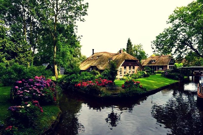Giethoorn Day Tour from Amsterdam with Small Boat Ride - Quick hits before you go