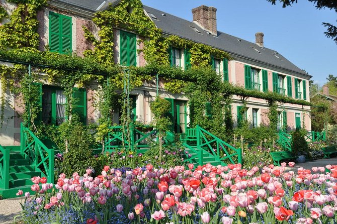 Giverny's House & Gardens plus Versailles Palace Day Trip with Lunch from Paris - Price and Value: What $387.31 Is Buying You