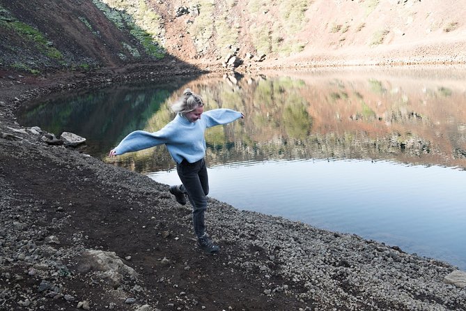 Golden Circle with Kerid Volcanic Crater Day Tour from Reykjavik - Pickup, bus comfort, and how the day actually moves