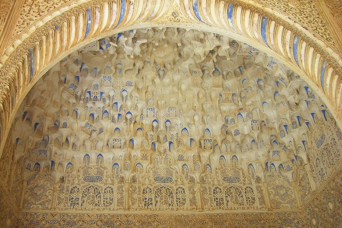 Granada Day Trip: Alhambra & Nazaries Palaces from Seville - Guides, Headsets, and Group Size: The Stuff That Makes It or Breaks It