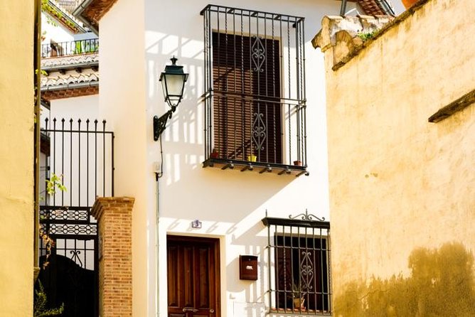 Granada Day Trip with Alhambra and Albaicin Tour from Seville - What to Do With Lunch (And How Not to Waste Time)