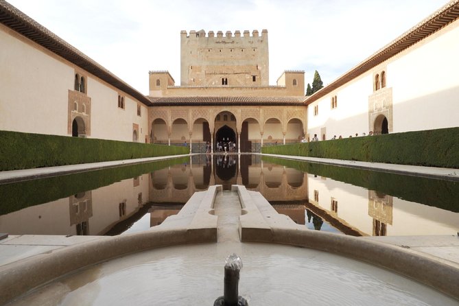 Granada Day Trip with Alhambra and Albaicin Tour from Seville - Group Size, Guides, and Why Your Day Can Swing Big