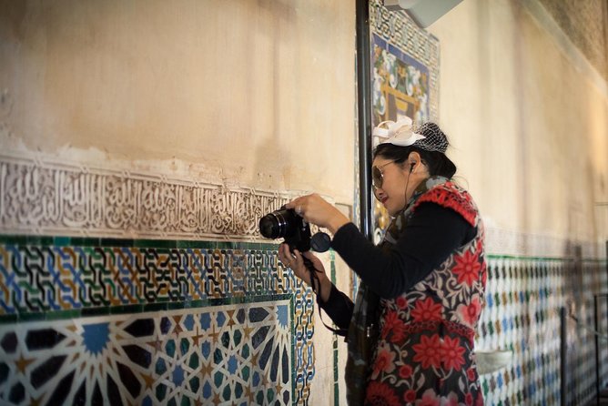 Granada Day Trip with Alhambra and Albaicin Tour from Seville - Pickup, Coach Time, and Avoiding the Classic Mix-Ups