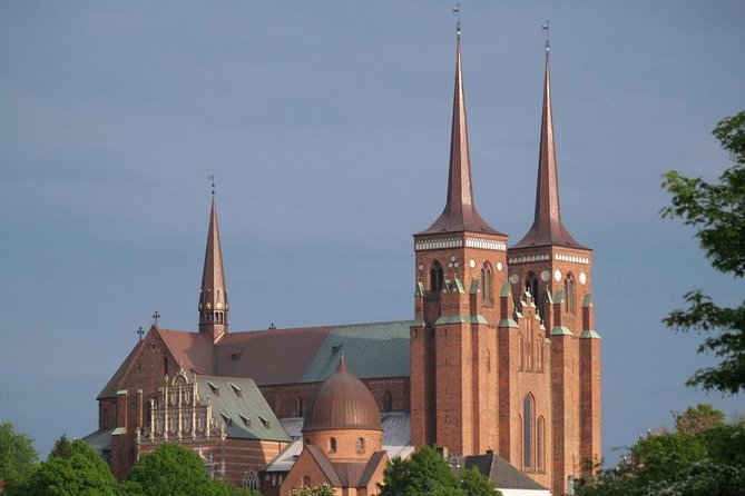 Grand Day Trip around Copenhagen - Frederiksborg Castle: choose your pace during the included lunch break