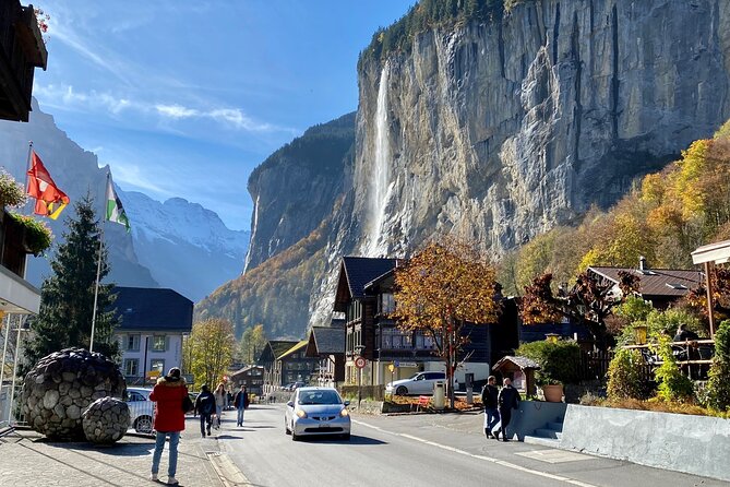 Grindelwald, Lauterbrunnen & Mürren Private Day Trip from Zurich - Mürren to Gimmelwald walk plus outdoor raclette lunch