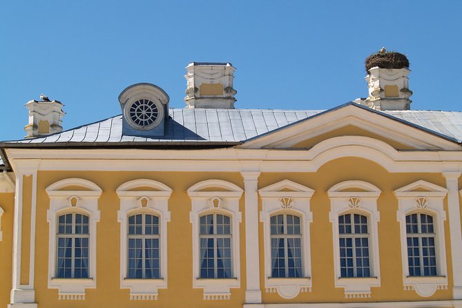 Group Day trip to Rundale Palace, Hill of Crosses & Bauska Castle - Pacing and Packing: Make the Long Day Feel Easy