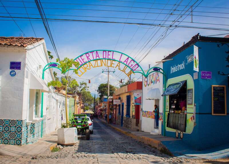 Guadalajara: Lake Chapala and Ajijic Day Trip with Boat Trip - Timing tips, comfort, and small logistics that matter