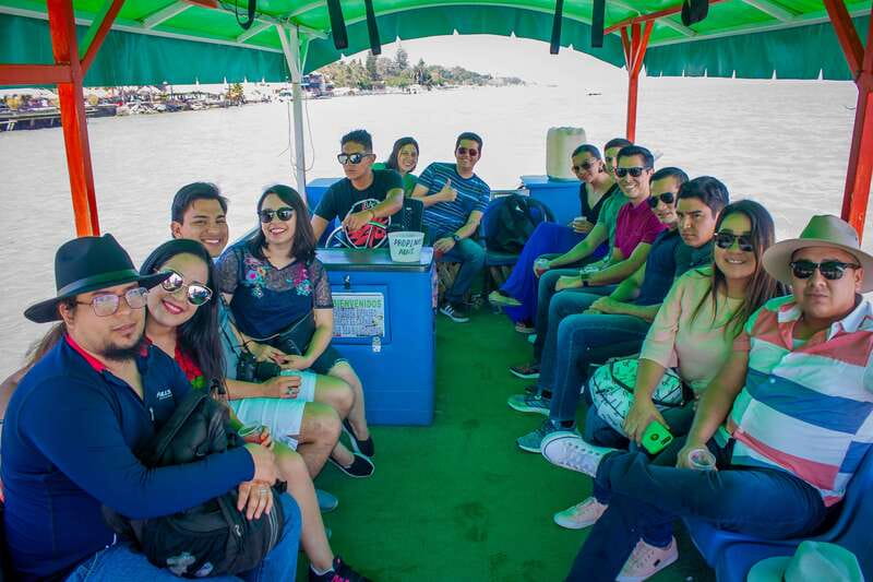 Guadalajara: Lake Chapala and Ajijic Day Trip with Boat Trip - Lake Chapala catamaran cruise: music, courtesy drinks, and big scenery