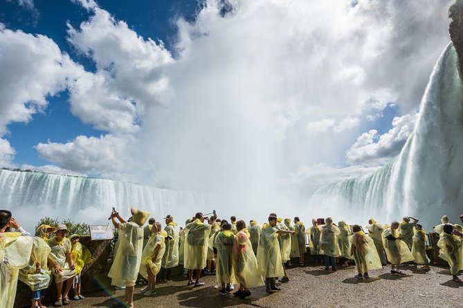 Guided Day Tour to Niagara Falls from Toronto with Boat & Lunch - Toronto to Niagara in one day: how this tour feels in real life