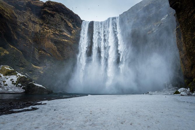 Guided Glacier Lagoon and Diamond Beach Day Trip from Reykjavik - Stop 1: Hvolsvöllur Break and Why It Matters