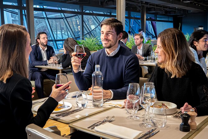 Guided Luxury Paris Day Trip with Optional Lunch at the Eiffel Tower - The Coach Panoramic Tour: See the Big Hits Without Guessing
