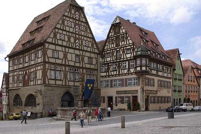 Guided Rothenburg Day Trip from Frankfurt - St. Jakob’s Church vs. Medieval Crime Museum: Pick the Entrance You’ll Enjoy