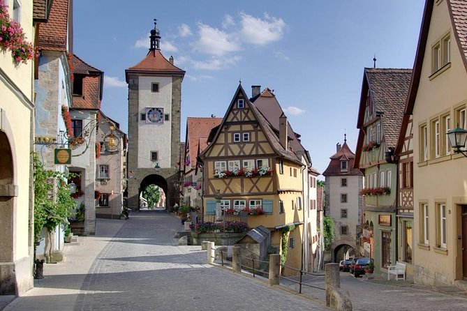 Guided Rothenburg Day Trip from Frankfurt - Blade Gate to Plönlein: Where Rothenburg Looks Like a Postcard