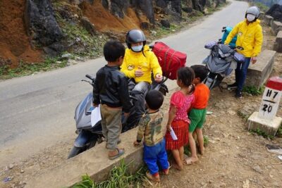 Ha Giang Loop 4 Day trip with Easy Rider - Day 1: Quan Ba Heaven Gate, then Dong Van Karst Plateau Geopark