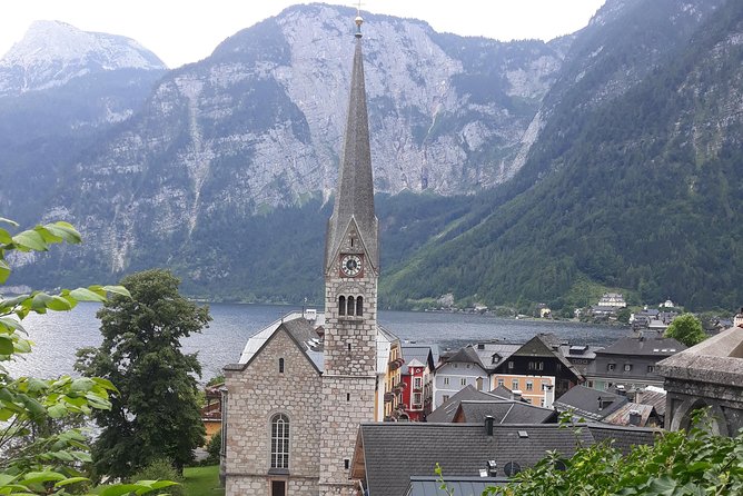 Hallstatt Guided Day Trip from Vienna With Boat Ride Option - Comfort Reality Check: Cold Seats, Restrooms, and Crowd Stress