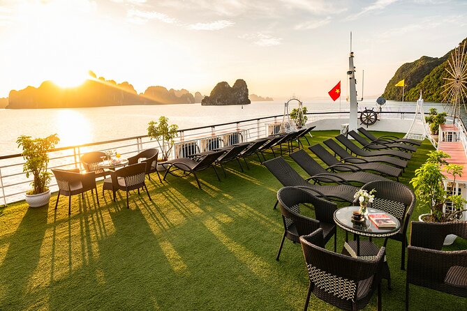Halong bay 5star Cruise Day Trip: Buffet lunch & Limousine bus - Onboard Lunch, Welcome Drinks, and the Cooking Class